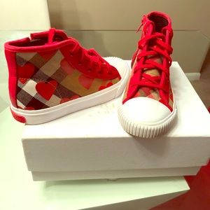 Burberry sneakers